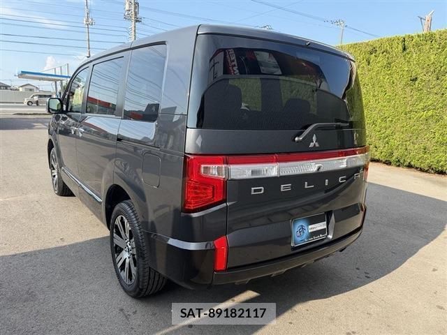 Mitsubishi DELICA 2024-10 8216779-9