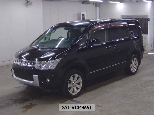 Mitsubishi DELICA 2012-07 8217026-3