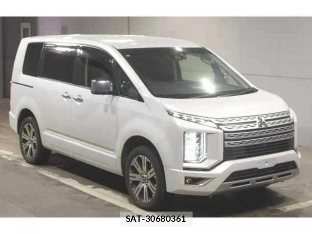 Mitsubishi DELICA 2022-04 8218056-0