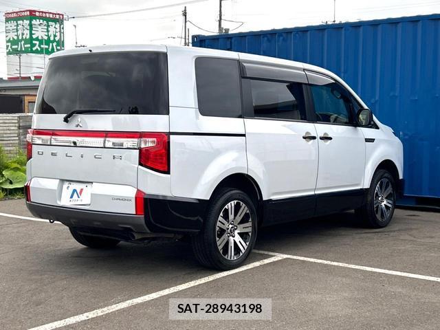 Mitsubishi DELICA 2024-05 8219465-16
