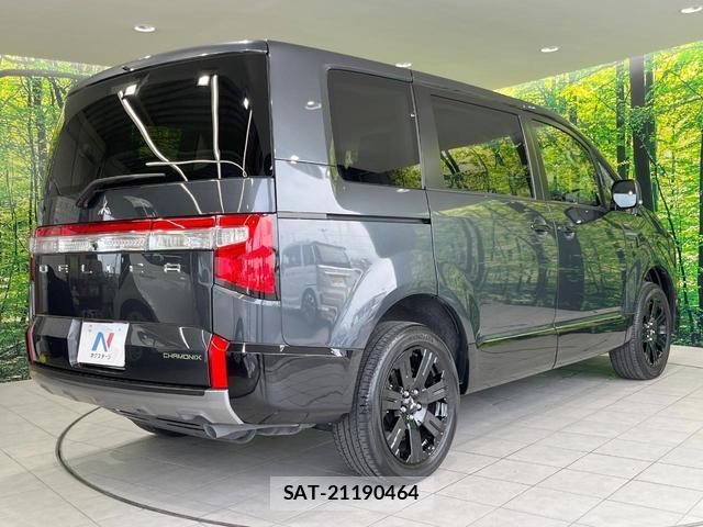 Mitsubishi DELICA 2024-03 8220203-17