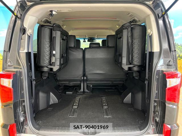 Mitsubishi DELICA 2023-10 8220353-10