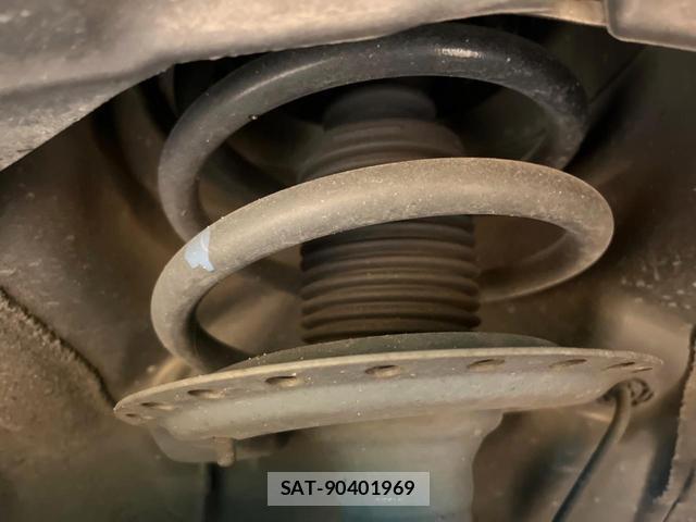 Mitsubishi DELICA 2023-10 8220353-19