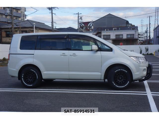 Mitsubishi DELICA 2015-05 8220905-3