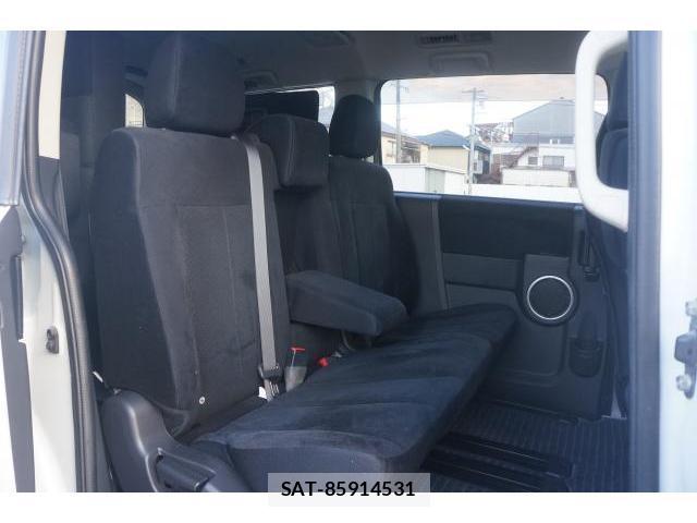 Mitsubishi DELICA 2015-05 8220905-6