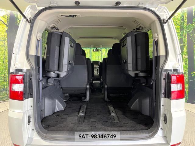 Mitsubishi DELICA 2013-01 8221091-10