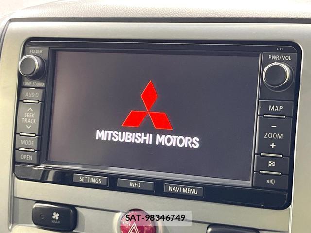 Mitsubishi DELICA 2013-01 8221091-2