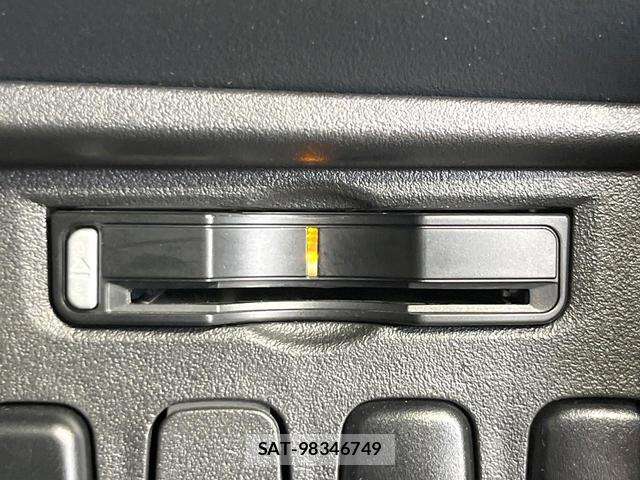 Mitsubishi DELICA 2013-01 8221091-6