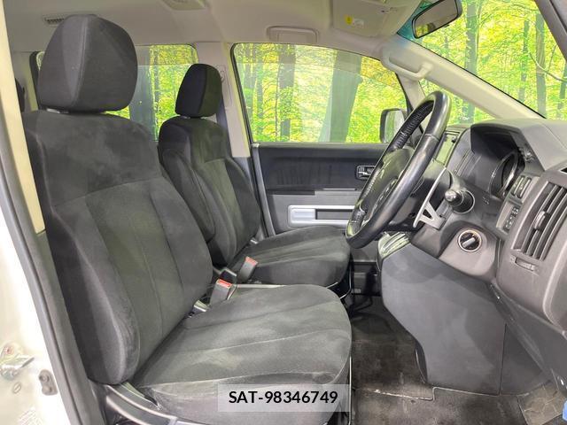 Mitsubishi DELICA 2013-01 8221091-7
