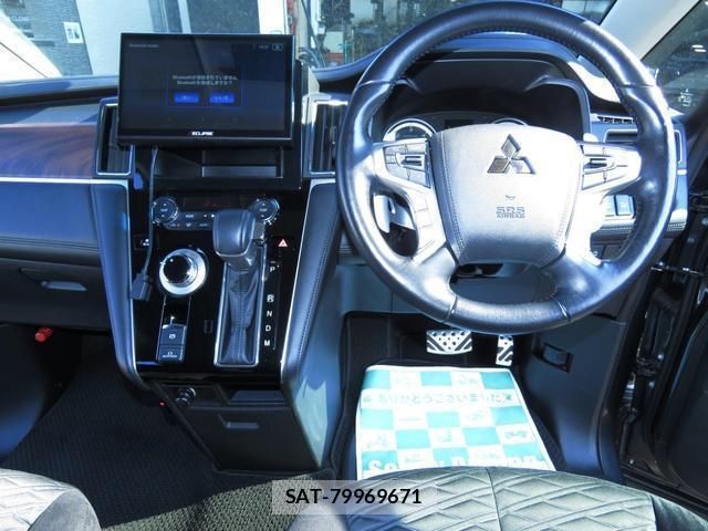 Mitsubishi DELICA 2024-02 8221198-19