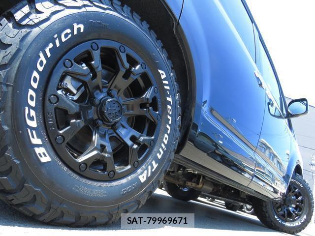 Mitsubishi DELICA 2024-02 8221198-9