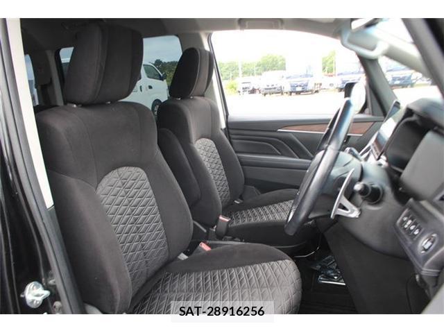Mitsubishi DELICA 2019-09 8222102-17
