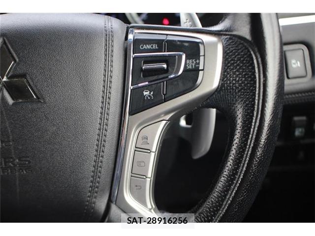 Mitsubishi DELICA 2019-09 8222102-4