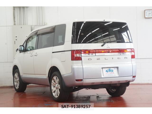 Mitsubishi DELICA 2011-02 8222852-11