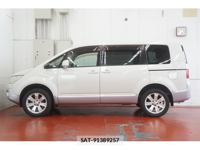 Mitsubishi DELICA 2011-02 8222852-12