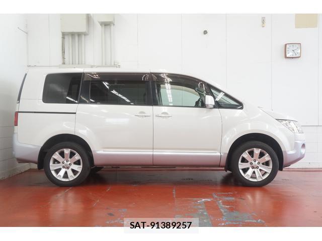 Mitsubishi DELICA 2011-02 8222852-3