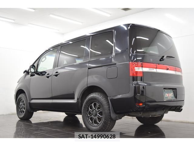 Mitsubishi DELICA 2011-11 8223233-9
