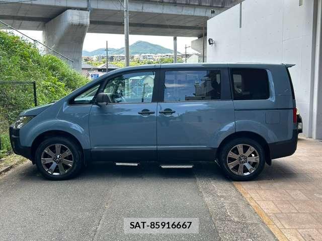 Mitsubishi DELICA 2011-09 8224123-1