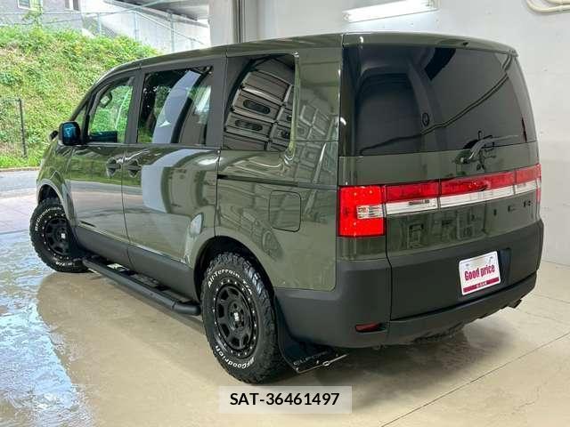 Mitsubishi DELICA 2011-03 8224127-1
