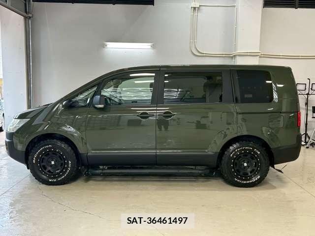 Mitsubishi DELICA 2011-03 8224127-10