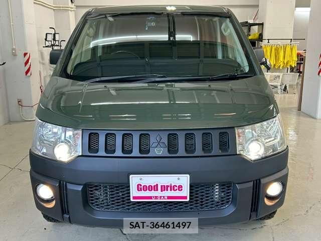 Mitsubishi DELICA 2011-03 8224127-4