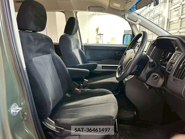 Mitsubishi DELICA 2011-03 8224127-6