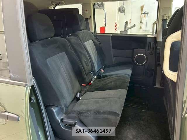Mitsubishi DELICA 2011-03 8224127-8