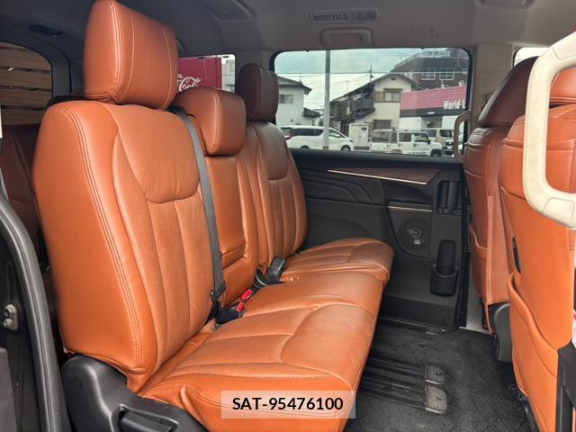 Mitsubishi DELICA 2020-01 8224356-11