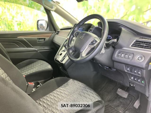 Mitsubishi DELICA 2022-03 8225128-4
