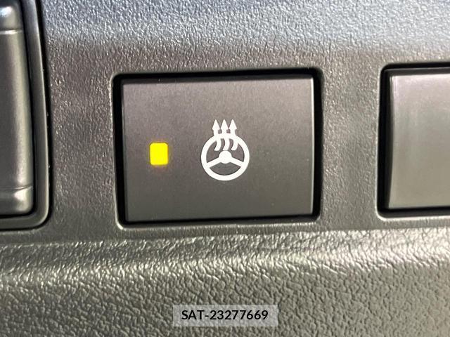 Mitsubishi DELICA MINI 2025-08 8219306-6