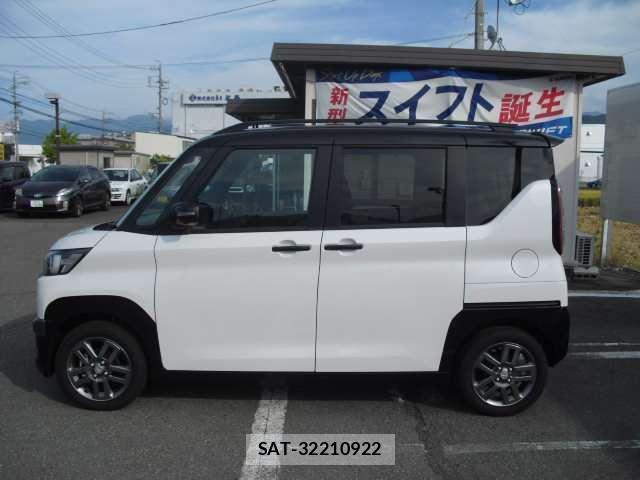 Mitsubishi DELICA MINI 2024-11 8220909-3