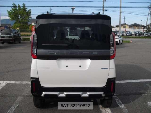 Mitsubishi DELICA MINI 2024-11 8220909-5