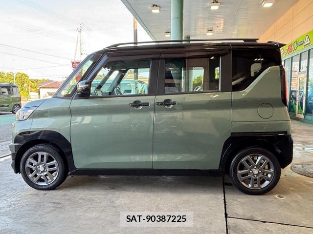 Mitsubishi DELICA MINI 2024-04 8221864-5