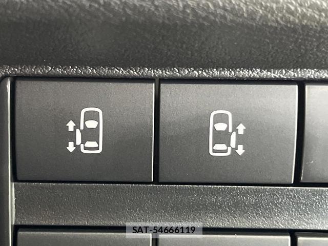 Mitsubishi DELICA MINI 2025-06 8222182-6