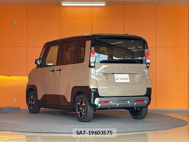 Mitsubishi DELICA MINI 2025-12 8224586-11