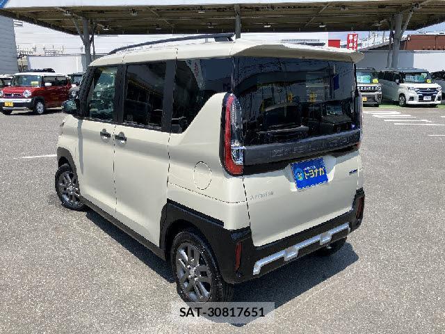 Mitsubishi DELICA MINI 2025-06 8224816-4