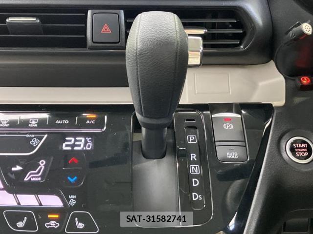 Mitsubishi DELICA MINI 2024-01 8225341-17