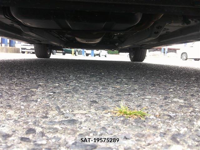 Mitsubishi DELICA VAN 2024-04 8220712-10