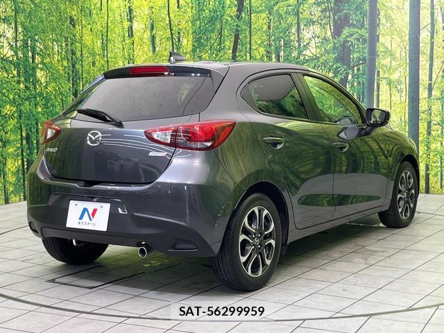 Mazda DEMIO 2017-07 8216323-16