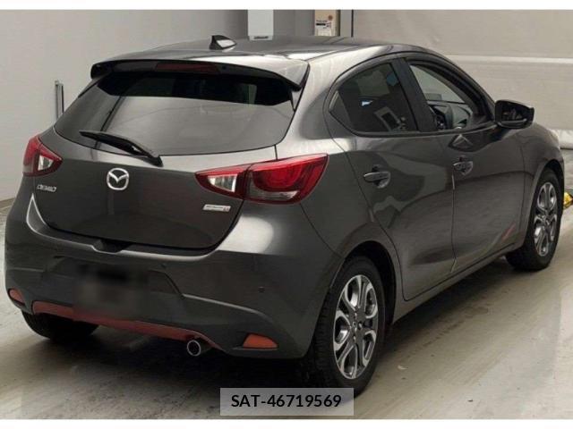 Mazda DEMIO 2018-07 8217724-1