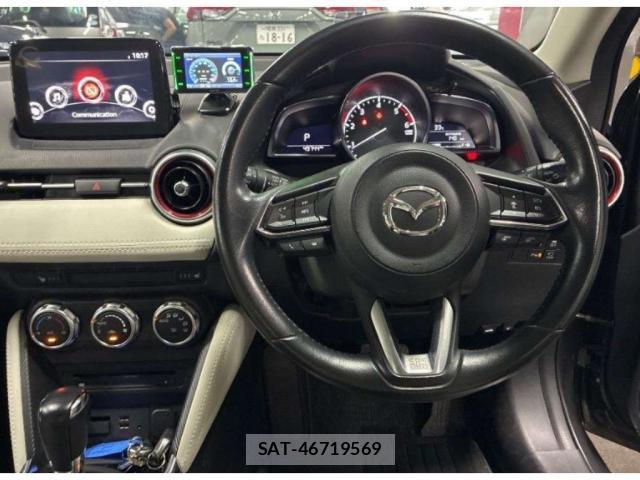Mazda DEMIO 2018-07 8217724-2