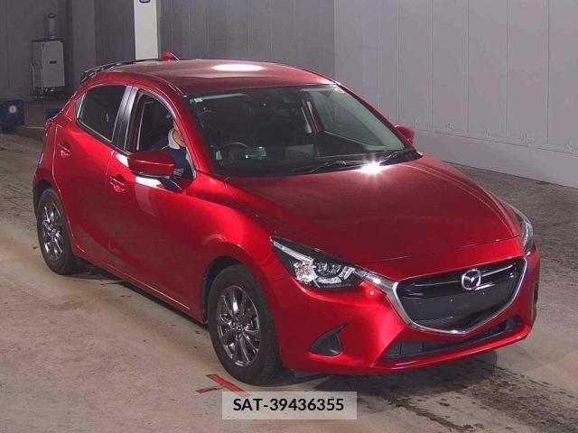 Mazda DEMIO 2019-05 8218011-0