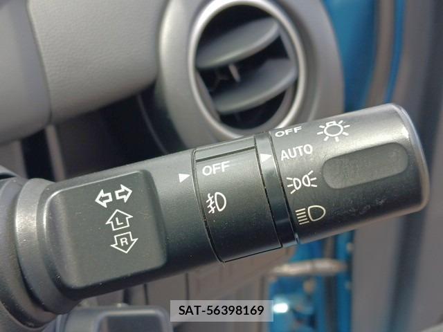 Mazda DEMIO 2013-01 8218518-12