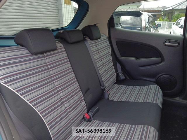 Mazda DEMIO 2013-01 8218518-3