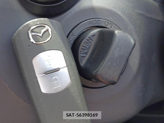 Mazda DEMIO 2013-01 8218518-5