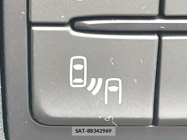 Mazda DEMIO 2016-03 8219908-6
