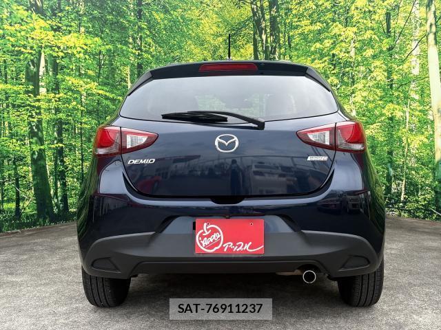 Mazda DEMIO 2014-12 8221162-1