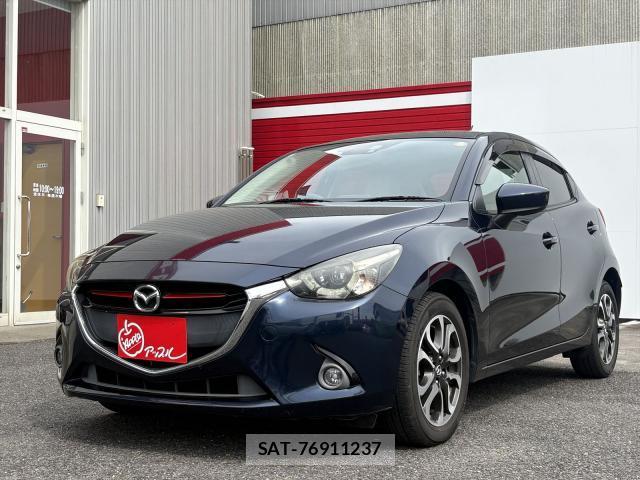 Mazda DEMIO 2014-12 8221162-12