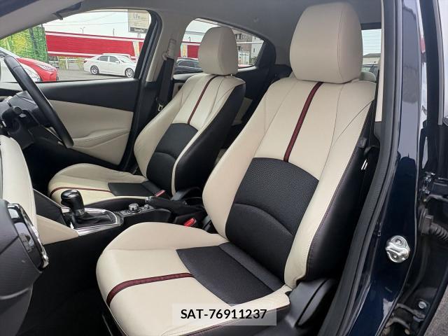 Mazda DEMIO 2014-12 8221162-5