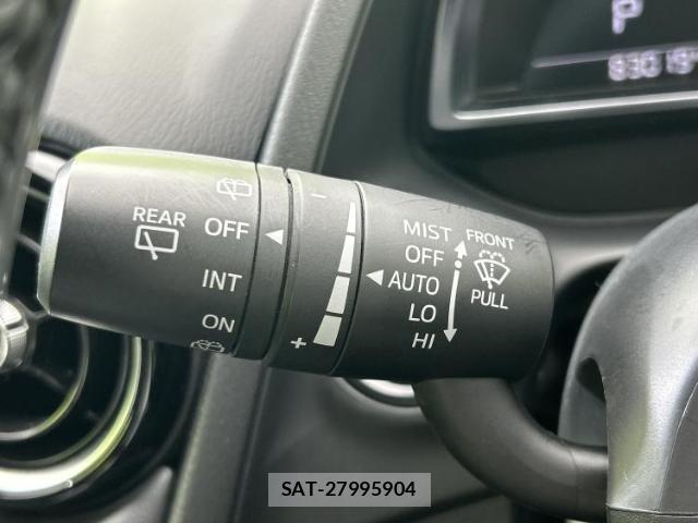 Mazda DEMIO 2018-01 8221175-17
